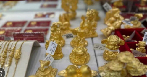 Giá vàng hạ nhiệt sau chuỗi tăng mạnh: Thời điểm "bắt đáy" hay chờ đợi?