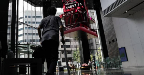 Thị trường chứng khoán giảm điểm, giá vàng lao dốc khi làn sóng FOMO bị “kiểm chứng thực tế”