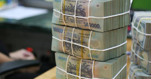 Vì sao lãi suất thấp nhưng tiền gửi ngân hàng vẫn tăng mạnh?