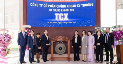 Nhà đầu tư "chốt lời" cổ phiếu TCX