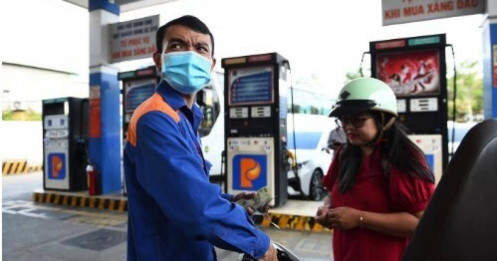 Giá xăng, dầu cùng giảm