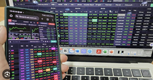 CTD, FPT được ETF gom mạnh, cổ phiếu ngân hàng chịu áp lực bán cuối năm