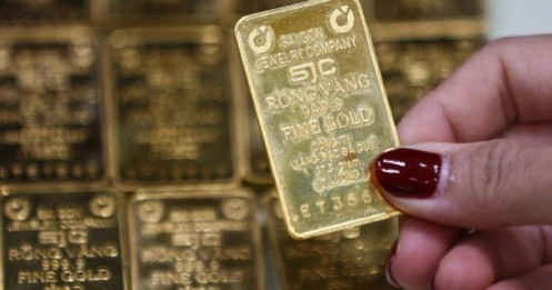 Giá vàng tuần tới: Đà giảm sẽ dừng lại?