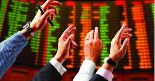 Khối ngoại tiếp đà bán ròng gần 1.200 tỷ đồng, 'xả' mạnh 2 mã Bluechip