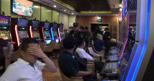 Cựu Phó Chủ tịch tỉnh "đốt" hơn 7 triệu USD vào cờ bạc