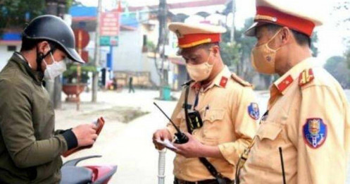 Chủ xe cần biết: Quên thủ tục quan trọng này khi ra đường có thể bị phạt tới 12 triệu đồng