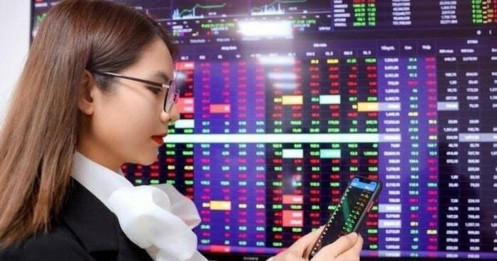 Giữ “khiên” hơn “kiếm”: Thời điểm của chiến lược phòng thủ