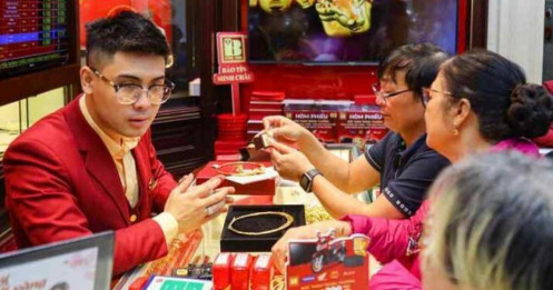 Có nên đầu tư vàng ngay lúc này?