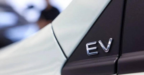 Trung Quốc ra tín hiệu sẽ ngừng trợ cấp cho ngành công nghiệp xe điện