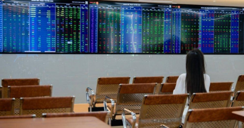 Thận trọng lên ngôi, chứng khoán "hụt hơi" trước ngưỡng bứt phá