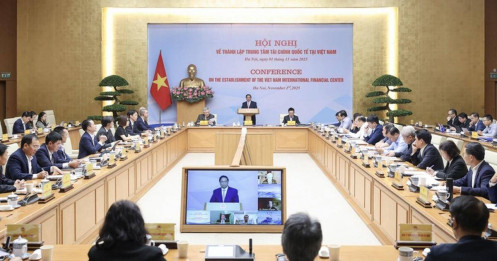 Thủ tướng: Trung tâm tài chính quốc tế phải vận hành ngay trong tháng 11
