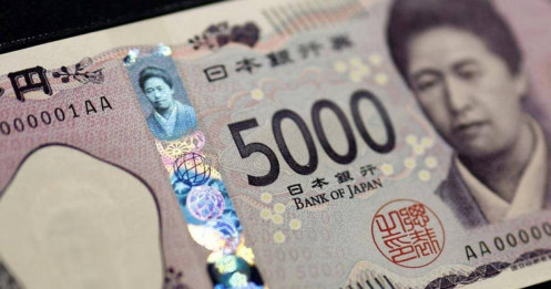 Đồng yen Nhật rơi tự do