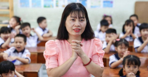 'Chấm dứt hoàn toàn dạy thêm khi lương giáo viên gần 19 triệu đồng'