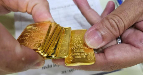 Giá vàng miếng giảm gần 1 triệu đồng