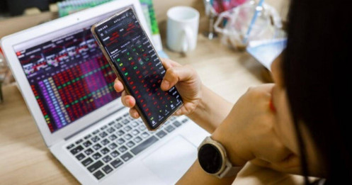 VnIndex giảm hơn 10%: NĐT nên “nghỉ ngơi” hay cơ cấu danh mục?