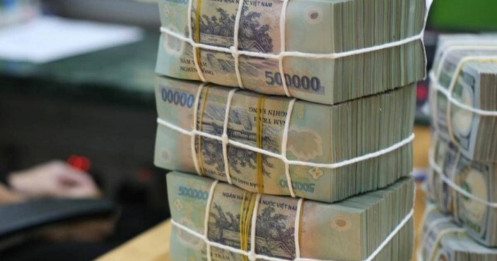 Lãi suất tiết kiệm “nóng” trở lại