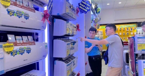 Cổ phiếu bán lẻ ‘bật dậy’ ngoạn mục