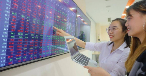 Vietcap dự báo 3 kịch bản cho VN-Index tháng 11, gọi tên cổ phiếu có triển vọng tăng trưởng tích cực