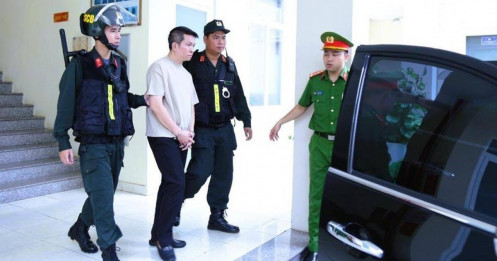 Khi lô mỹ phẩm giả "kéo" chồng Đoàn Di Băng vào vòng lao lý