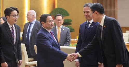 Thủ tướng: Việt Nam phấn đấu có nhà máy chip bán dẫn đầu tiên trong năm 2026