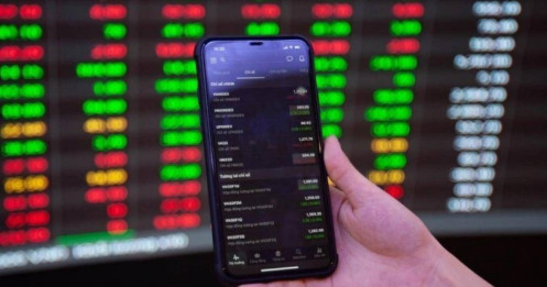 Chơi chứng mang lại lợi nhuận 'khủng' cho VCB, VPB, NDN