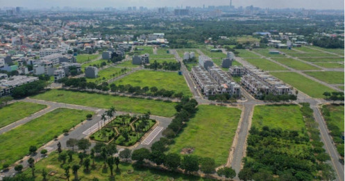 Mua đất nền thời đỉnh giá, nhiều nhà đầu tư khó 'về bờ'