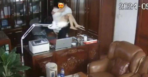 Người đàn ông "thân mật" với nhiều phụ nữ trong phòng làm việc là Chủ tịch HĐQT nhà trường