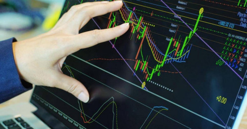 Chứng khoán mất 200 điểm: Diễn biến bình thường