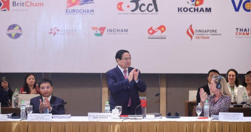 Thủ tướng Phạm Minh Chính: “Kinh tế Việt Nam đủ sức chống chịu trước các cú sốc bên ngoài, duy trì tốc độ tăng trưởng thuộc nhóm cao hàng đầu thế giới”