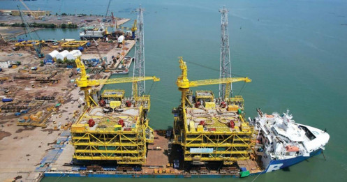 PVS hưởng lợi nhiều phía