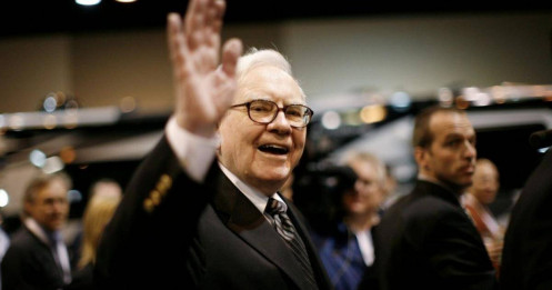 Tỷ phú Warren Buffet đẩy nhanh chuyển giao tài sản
