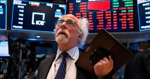 Khối ngoại 'xả' mạnh cổ phiếu "bank, chứng" trong phiên VNI tăng 38 điểm