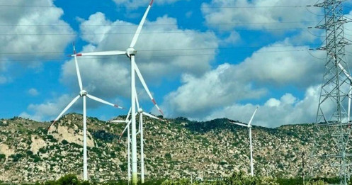 Hệ thống điện thừa tải, điện gió liên tục bị cắt công suất, Bộ Công thương lên tiếng