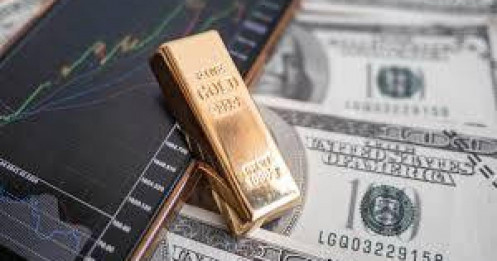 Bán tháo ồ ạt sau khi Mỹ mở cửa trở lại khiến giá vàng thế giới lao dốc 1%