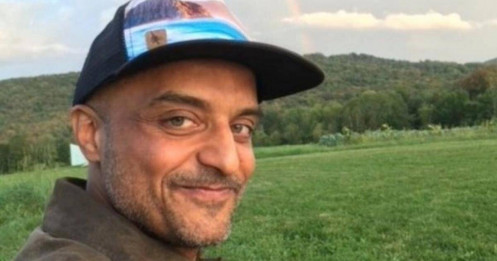 Trả thù ông chủ triệu phú vì 'bắt hít đất 500 lần mới trả lương'