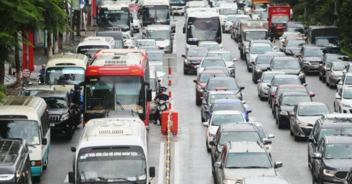 Vì sao xe đạt chuẩn khí thải cao vẫn thải bụi mịn?