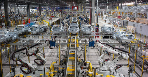 Doanh nghiệp ô tô vẫn gặp khó