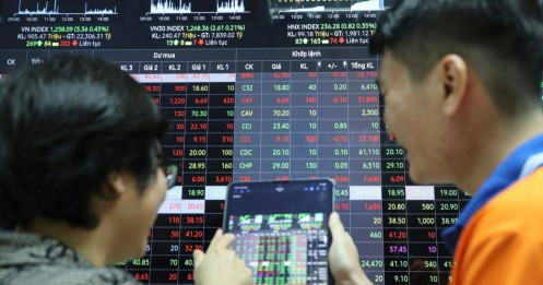 VIC lập đỉnh lịch sử, dòng tiền tìm đến nhóm cổ phiếu có câu chuyện