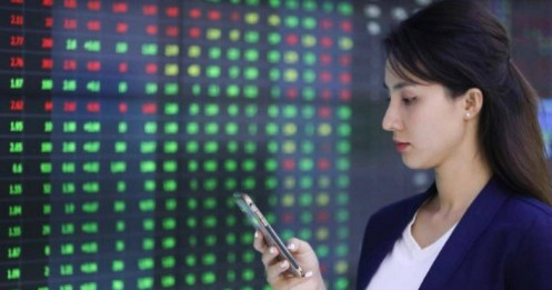 VN-Index tăng mạnh đầu tuần