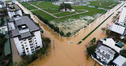 Huế tiếp tục chịu trận lũ thứ 4, nhiều khu dân cư ngập sâu