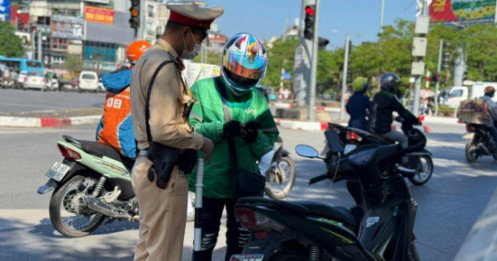 Tâm lý né phạt nguội 'lấy khẩu trang che biển số' vì sợ camera AI