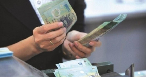 Mặt bằng lãi suất rục rịch tăng trước sức ép tỉ giá và nhu cầu vốn cuối năm