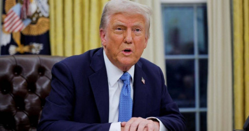 Ông Trump bị kiện