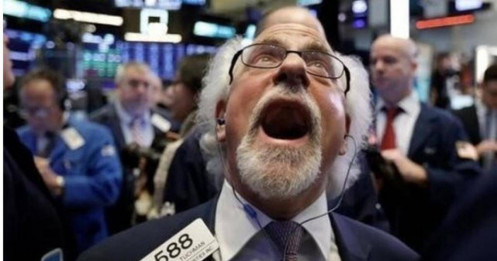 Khối ngoại tiếp đà bán ròng hơn 700 tỷ đồng, cổ phiếu nào là tâm điểm?