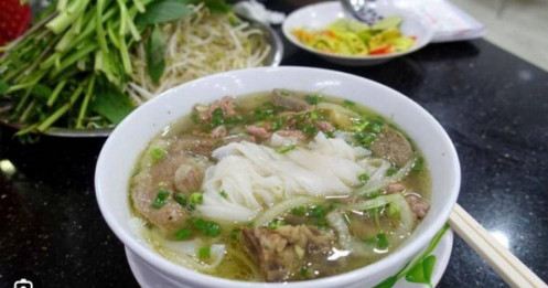Hành lá 65.000/kg, giá bát phở “bất động”, chủ quán lo lỗ nặng