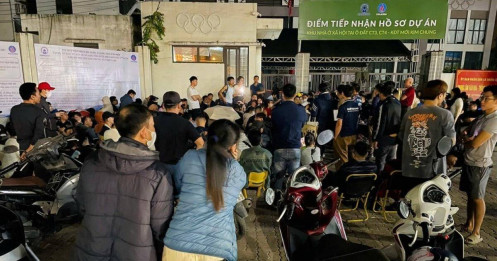 Vì sao người Hà Nội thức đêm, chen lấn để kiếm suất mua nhà xã hội?
