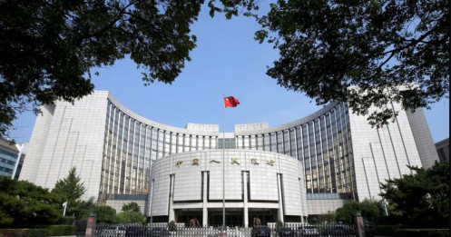 Trung Quốc Giữ Nguyên Lãi Suất Giữa Bối Cảnh Thương Mại Hạ Nhiệt và Bất Định Kinh Tế