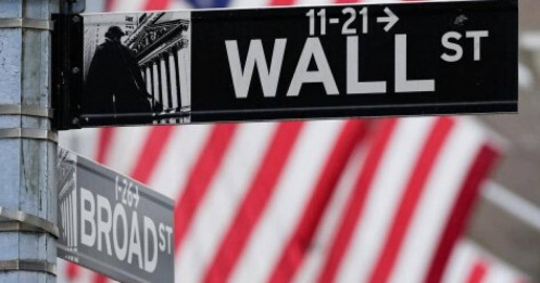 Một cú sốc trên Phố Wall có thể kéo cả thế giới vào suy thoái
