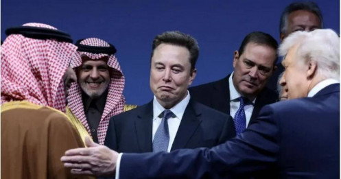 Tỷ phú Elon Musk: Khi robot và AI lên ngôi, tiền sẽ “hết thời”