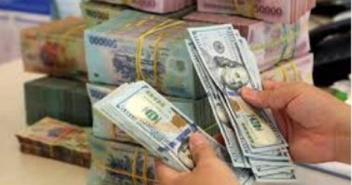 Giá USD tự do giảm mạnh